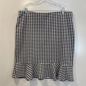 New York Clothing Co Houndstooth Stretch Ruffle Hem Pull On Skirt Women’s XL